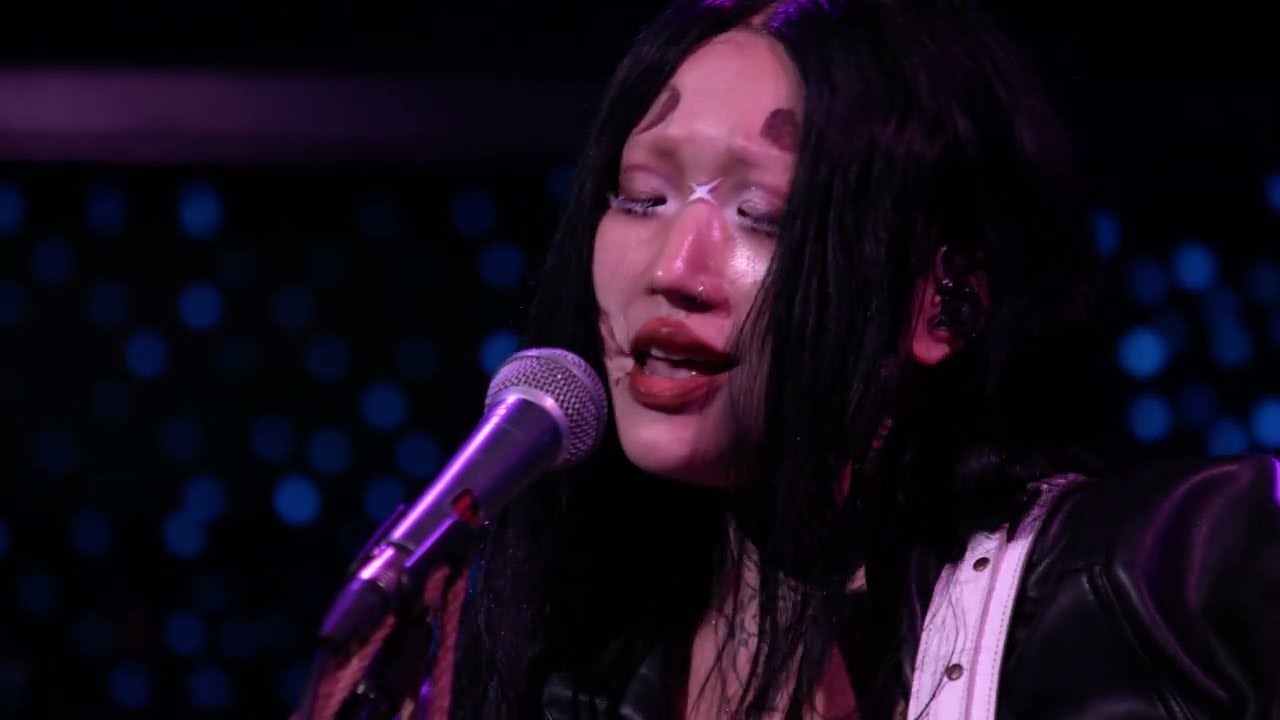 yeule - cyber meat (Live on KEXP)