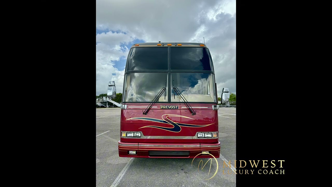 2002 Prevost Featherlite Double Slide