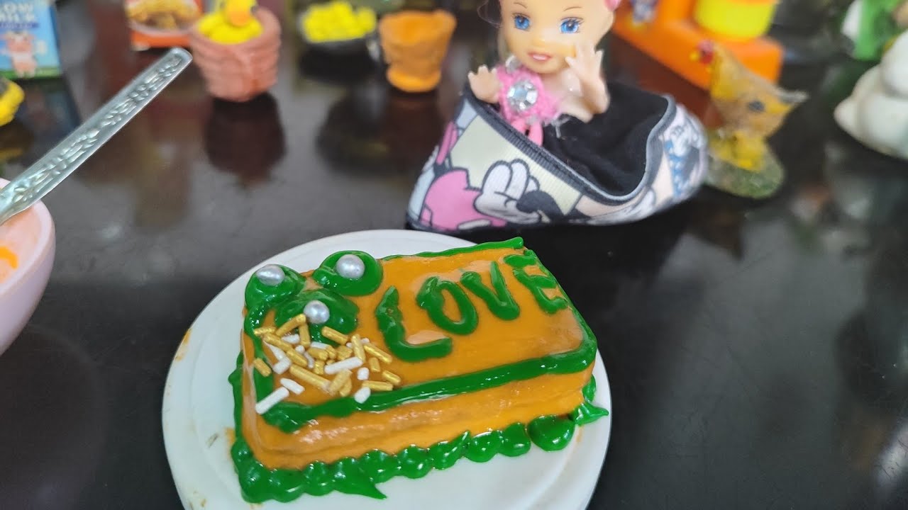 Miniature doll story me#aaj banaya cake|aaiye dekhein|#@thefirdausway, 