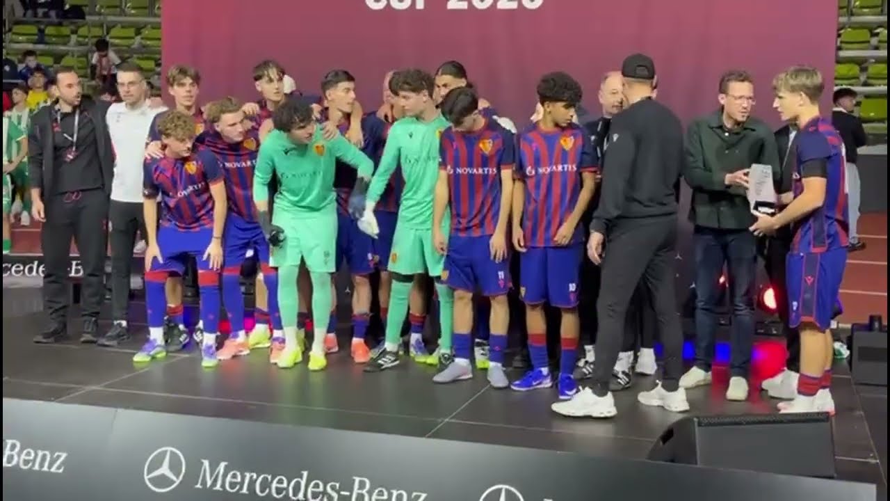 Mercedes-Benz Junior Cup