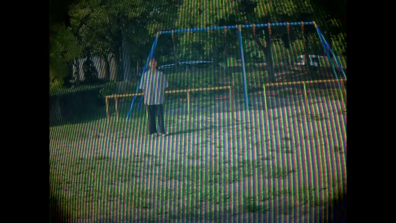 プールへ