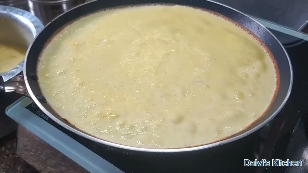 Kokani sweet dish Ghaavne || Dalvi's Kitchen ||