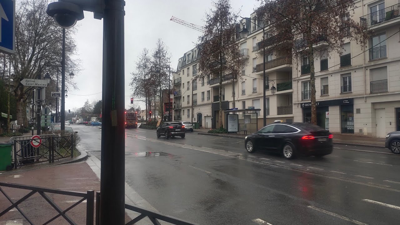 Paris, France 🇨🇵🇨🇵Rain in Paris Walking Tour Travel Vlog 