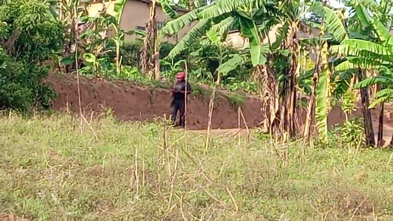 Ikiki banza kiragurishwa  ninka cyamunara. Tubaze andimakuruyuzuye 0783165111