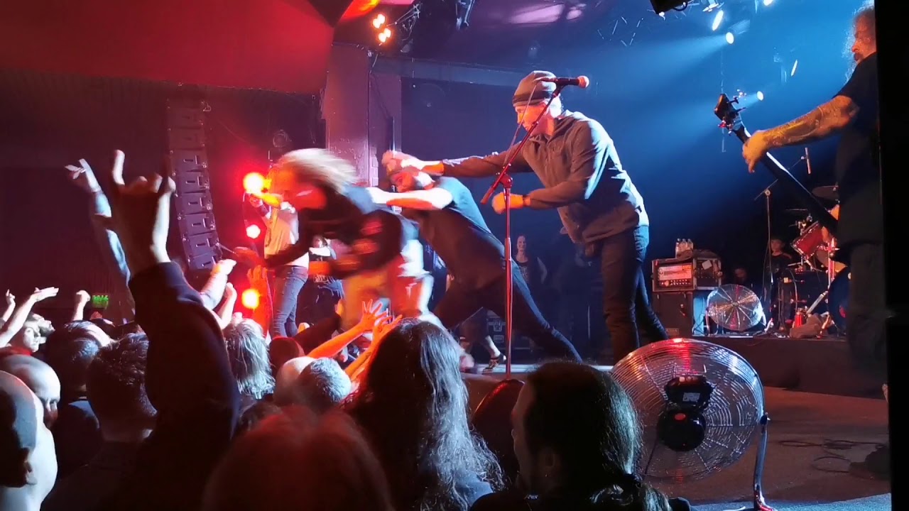 Napalm death Berlin 14.02.2020 - suffer the children