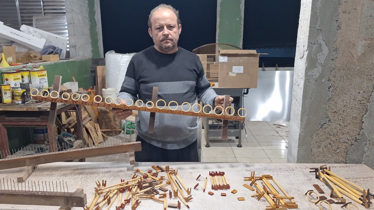Suporte para envernizar acessórios da Gaiola