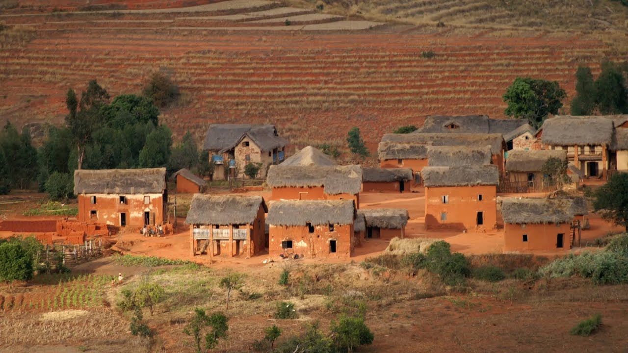 2 Madagascar Isalo Fianarantsoa: l'&icirc;le myst&eacute;rieuse