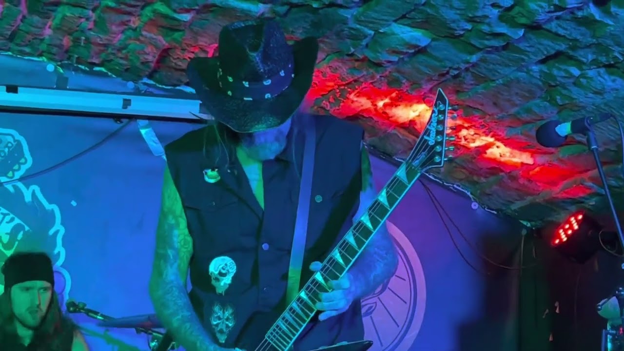 Sleeping In The Fire Chris Holmes live