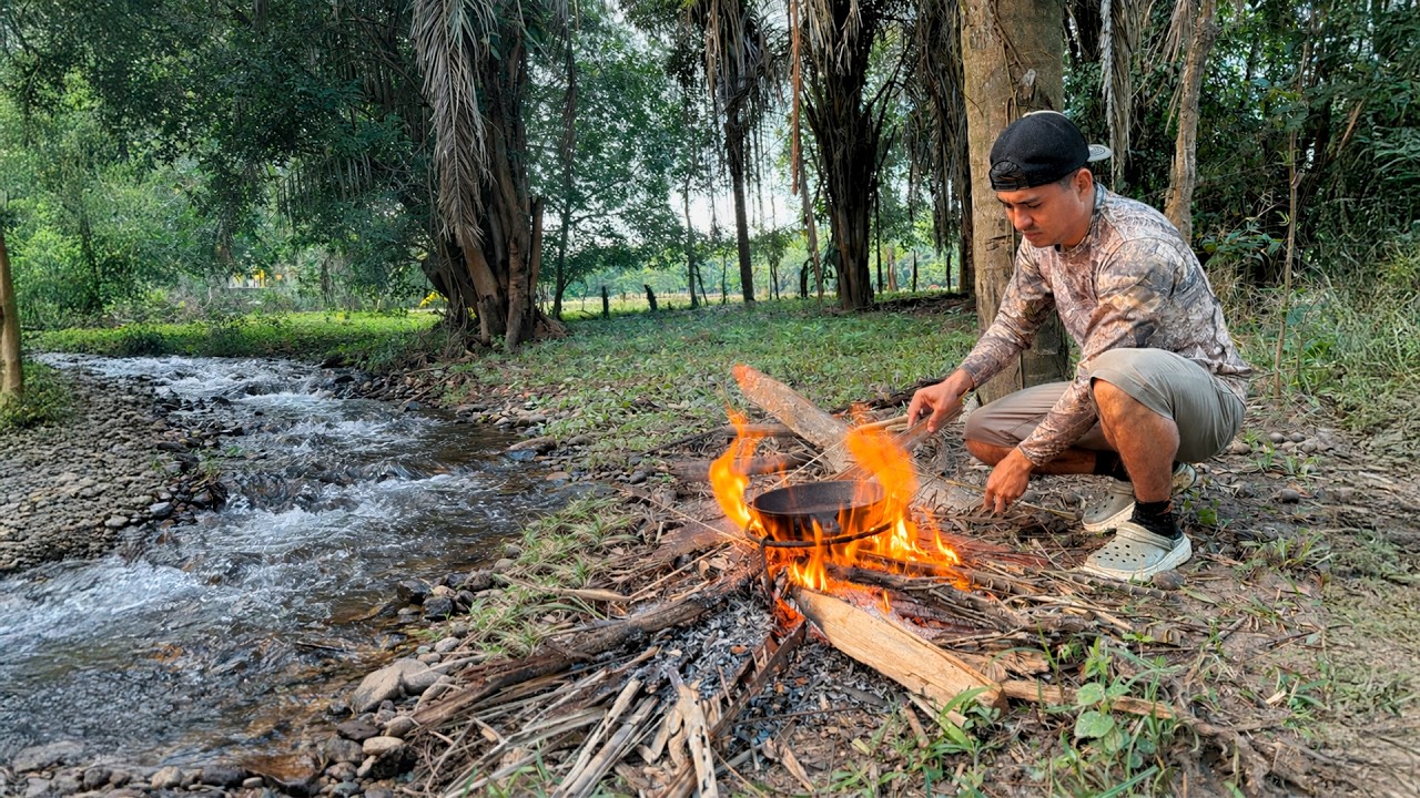 Pesca y cocina con arpón, frita de tilapias, recorriendo hermoso rio.