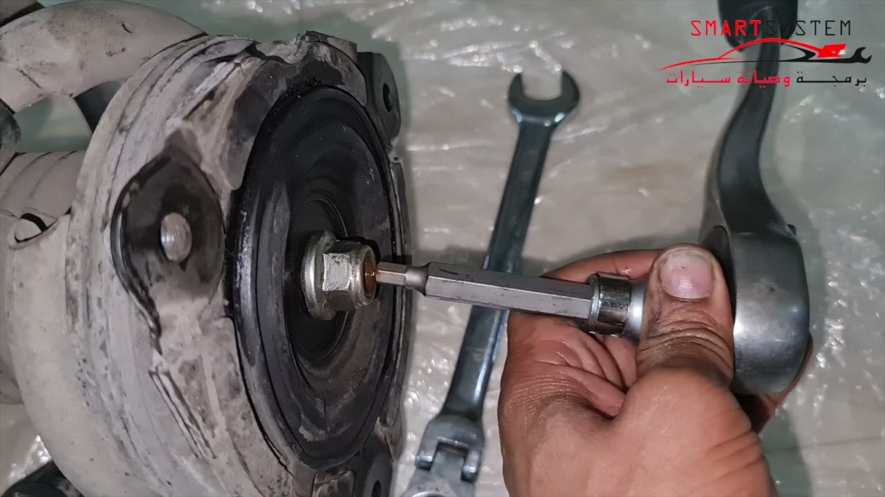 كيف تغير وتفحص مساعد +كرسي مساعد+قاعدة الكرسي  نيسان بسهوله
