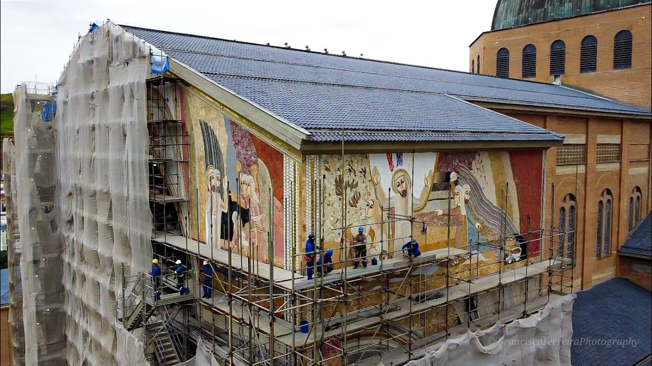 Reta Final Mosaico na Fachada Norte da BAS&Iacute;LICA DE APARECIDA DO NORTE!🙏Ficando Linda!💒