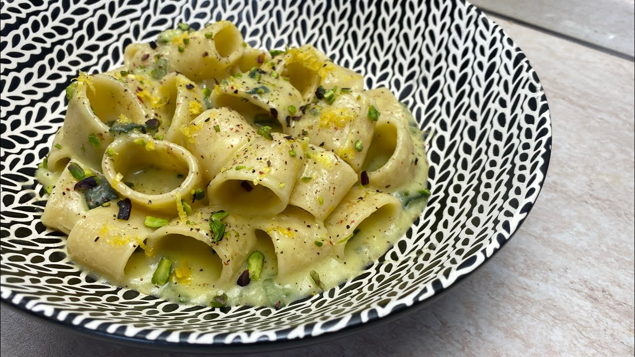 ZUCCHINE e FORMAGGIO  🧀 - PASTA CREMOSA SENZA FRULLATORE 🤟🏻