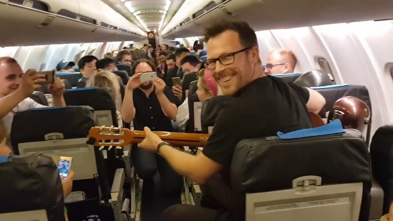 Live airplane performance 