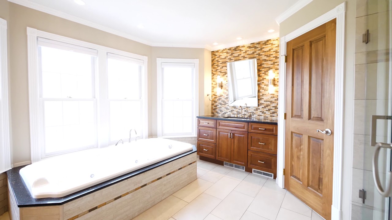 Cinematic Property Tour - Golf Course Living in Pittsburgh, PA
