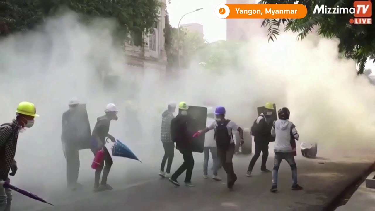 Myanmar protesters clash with security forces