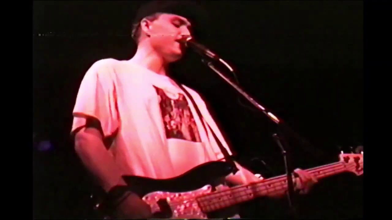 blink-182 - Fentoozler (live, SOMA, October 7th, 1994)
