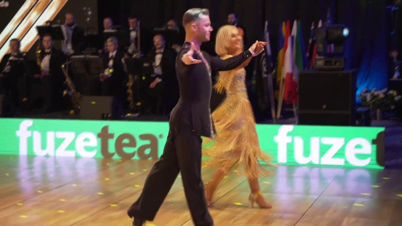Choma Karol - Elwira Fatek-Śleboda VIP SHOWCASE Warsaw Gala Ball 2019
