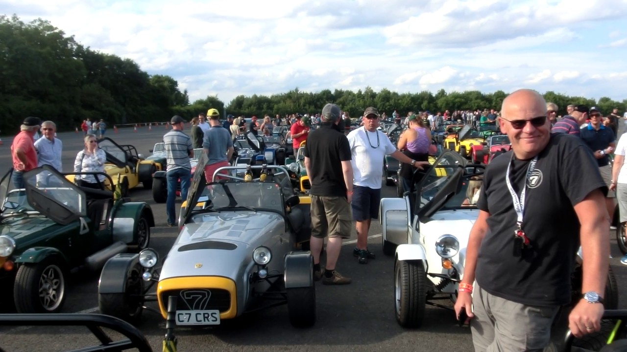 Caterham Grid Formation at Donington 2017