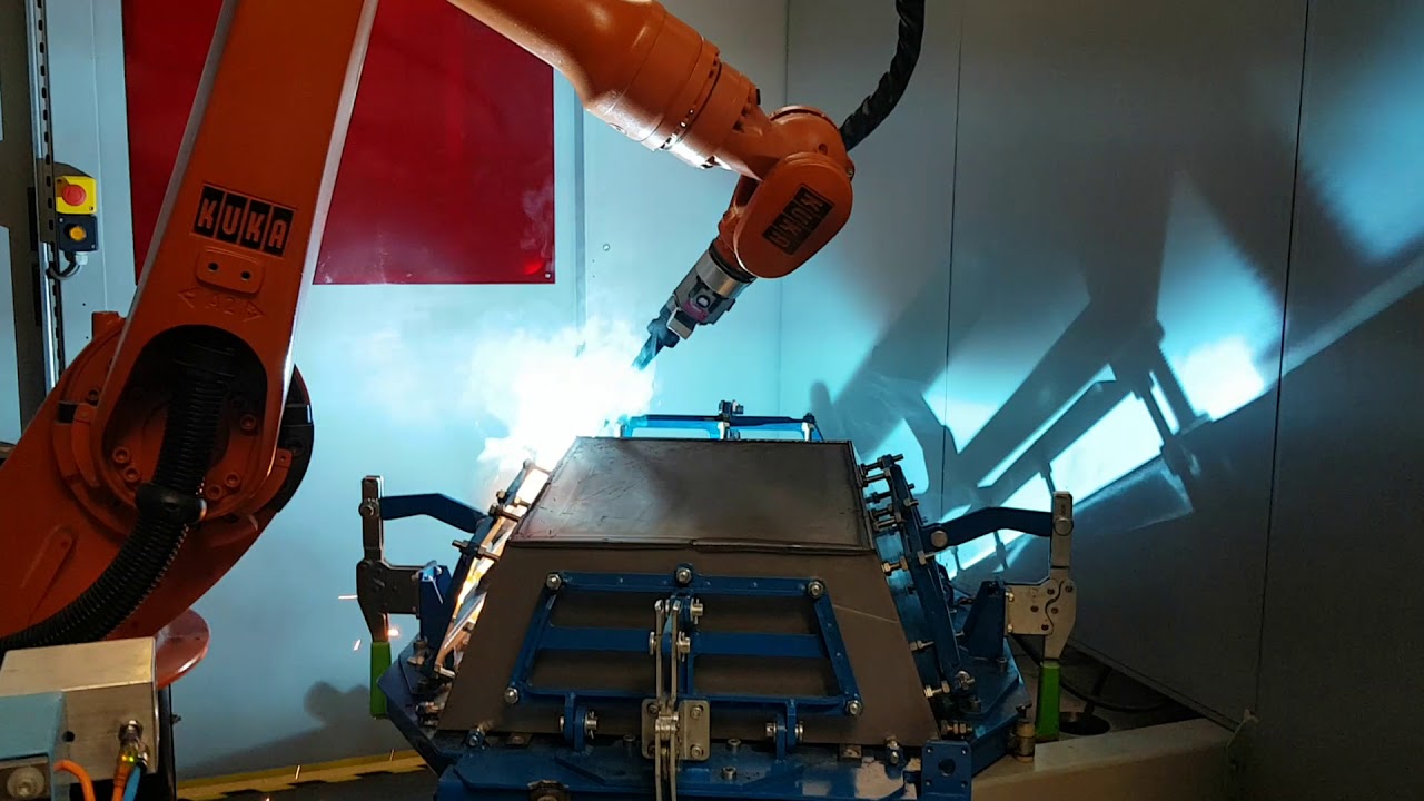 MET-LAN Roboty przemysłowe - Robot spawalniczy - Spawanie Taczki