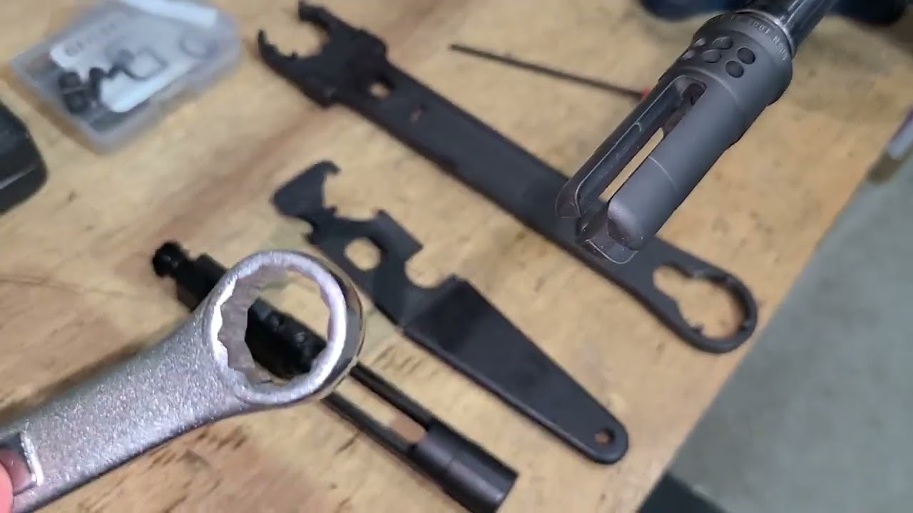 No 3 Pronged Flash Hider Wrench? NO Problem! 👍