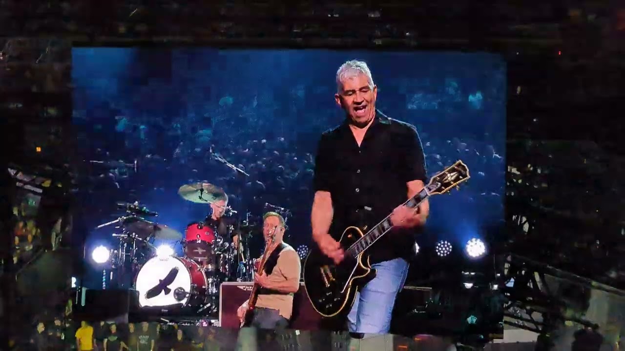 Low | Foo Fighters + Matt Cameron (Pearl Jam, Soundgarden) | Taylor Hawkins Tribute Concert 9.27.22