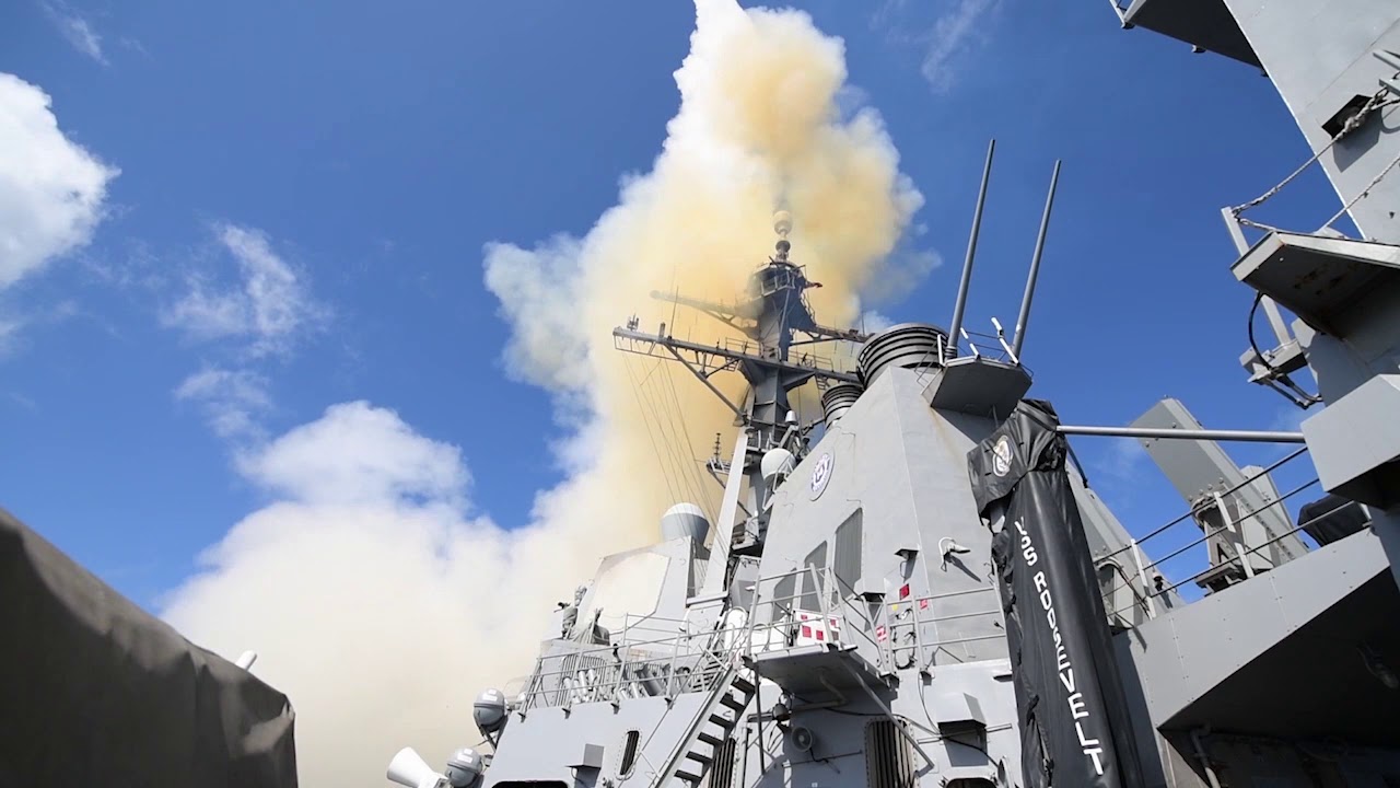 USS Roosevelt launches SM-3 missile during exercise Formidable Shield 2019