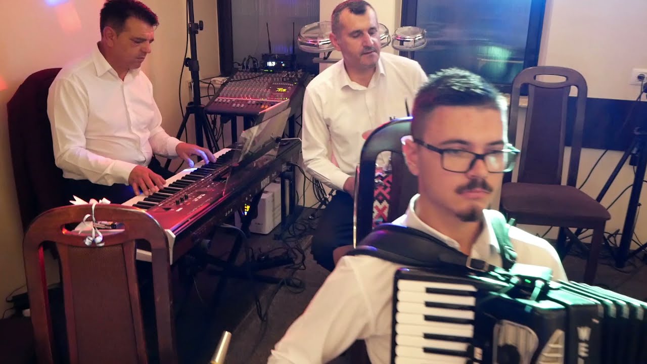 STELIAN CHEPTROSU SI FORMATIA LĂUTARII DE LA PRUT