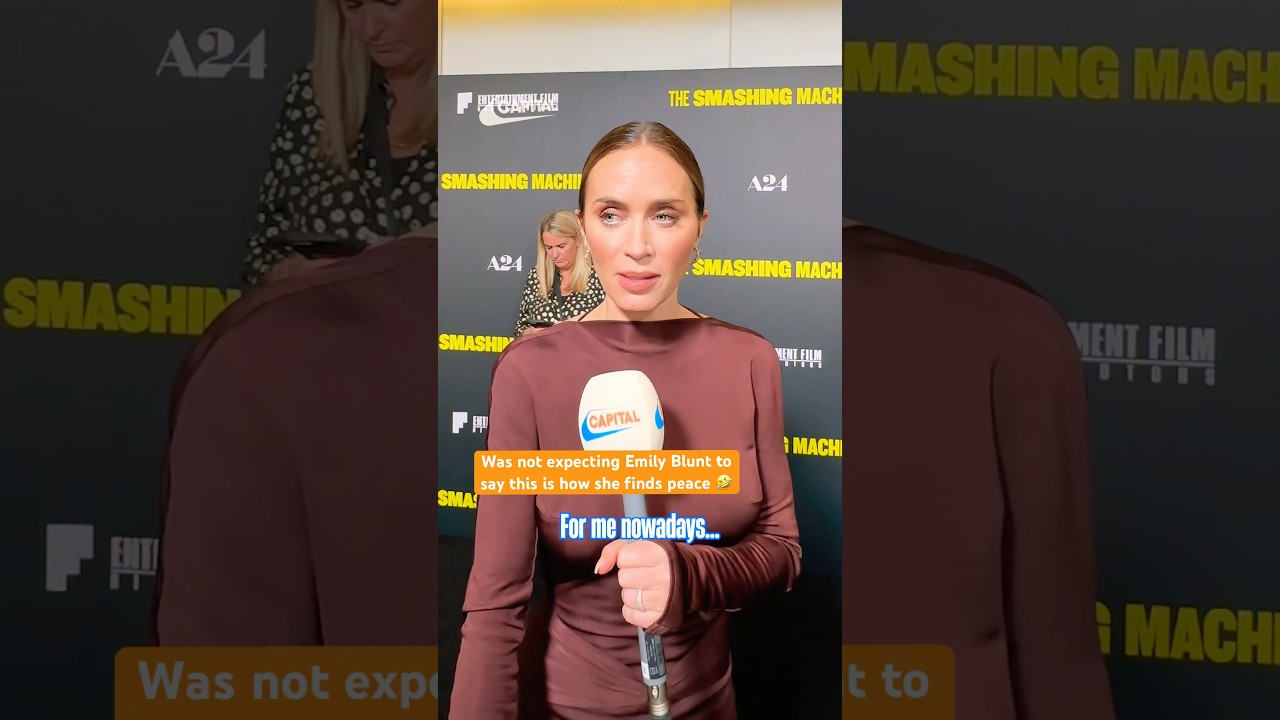Crying at Emily Blunt's favourite way to spend 'non-verbal time' 🤣 #EmilyBlunt #TheSmashingMachine