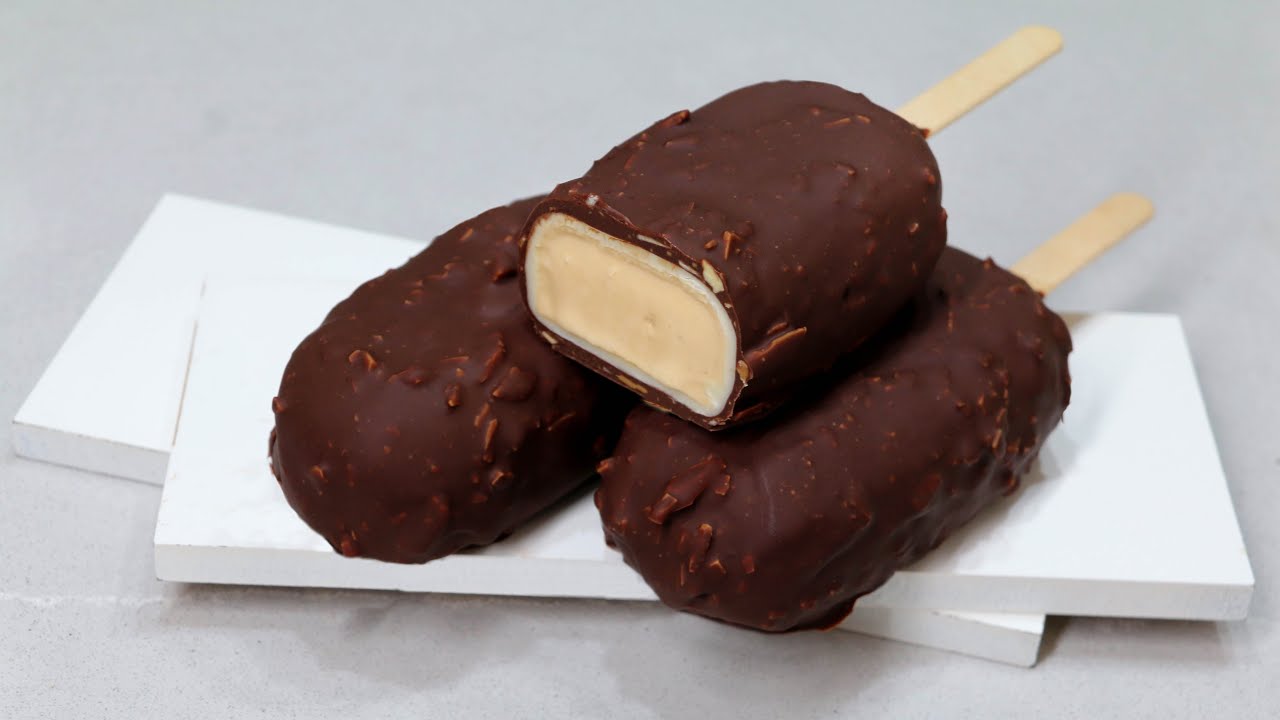 HELADO DE CARAMELO Y DOBLE CHOCOLATE /  CARAMEL AND DOUBLE CHOCOLATE ICE CREAM