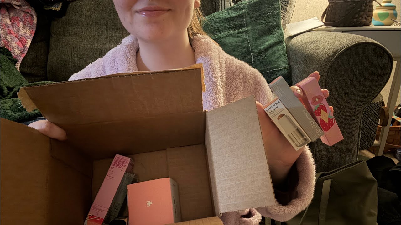 🩷ASMR Small Ulta Haul! Whispered, Tapping🩷