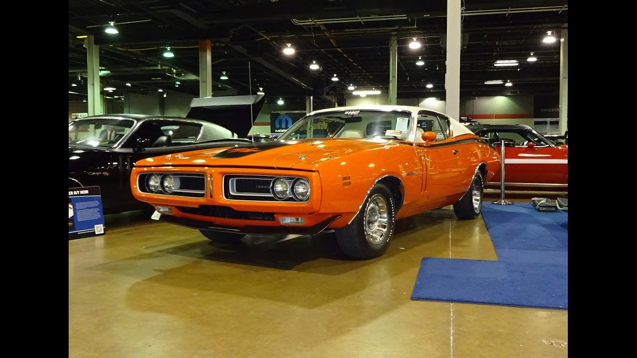 1971 Dodge Charger R/T RT with Sunroof & 426 Hemi Engine Sound on My Car Story with Lou Costabile