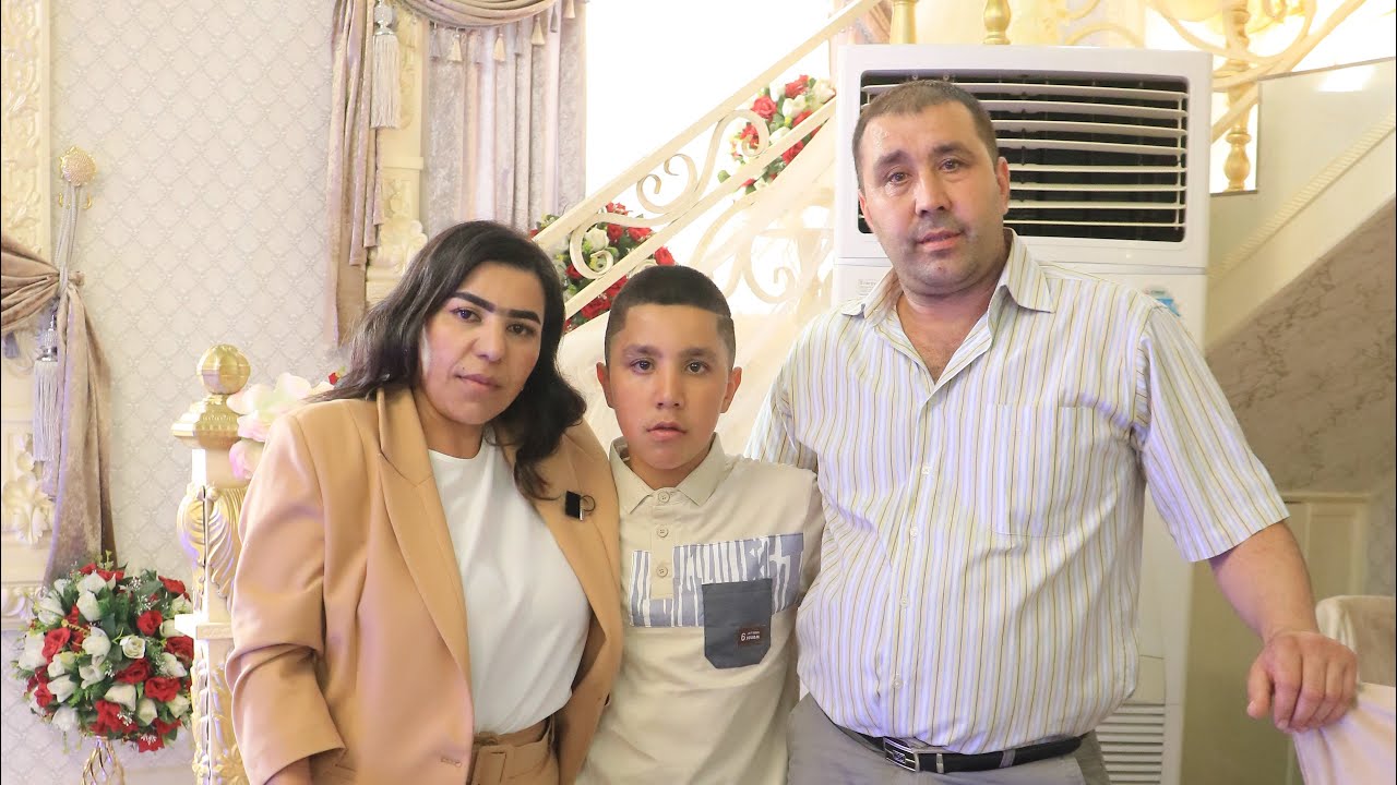 12 солагии Махмудҷон, дар тарабхонаи Фаррухҷон табрик аз номи модарашон