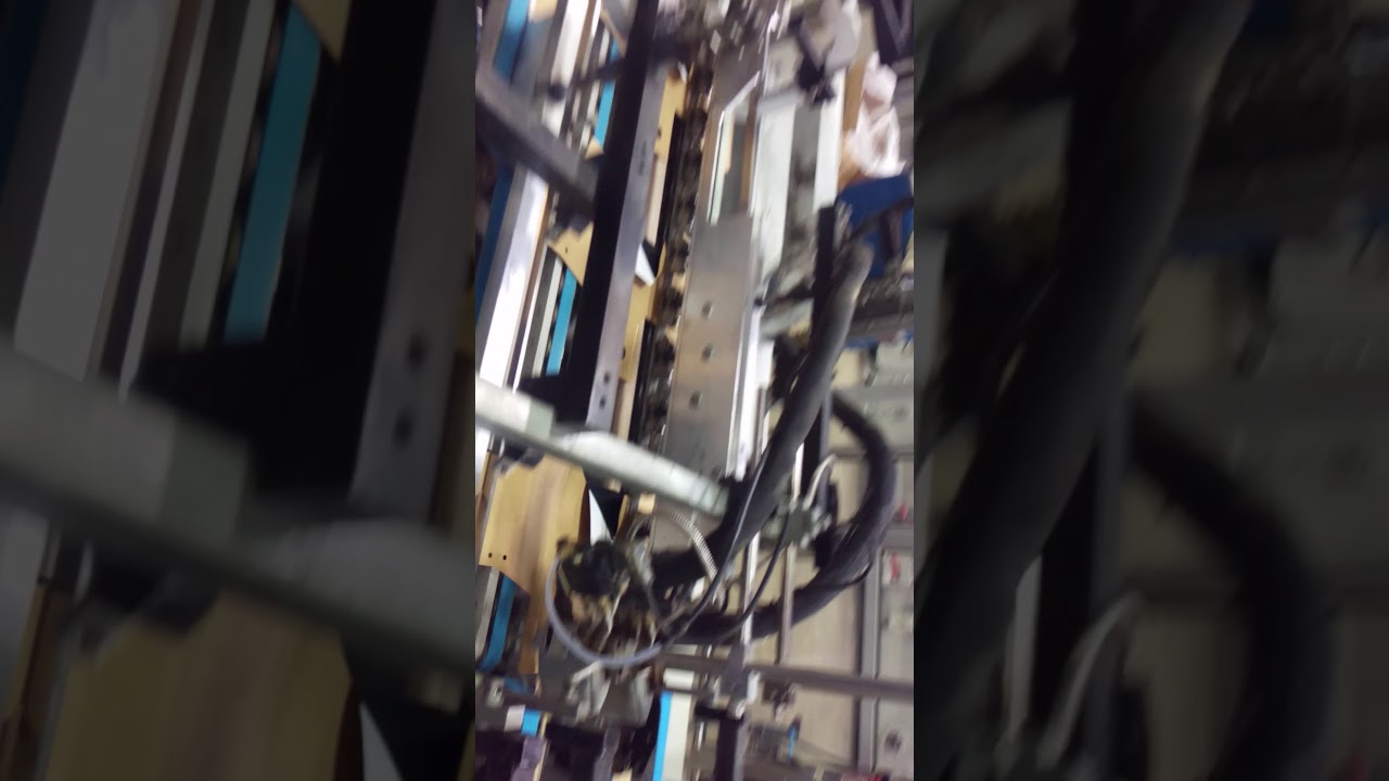 Bobst Alpina 110 gluer crash lock with nicks blank