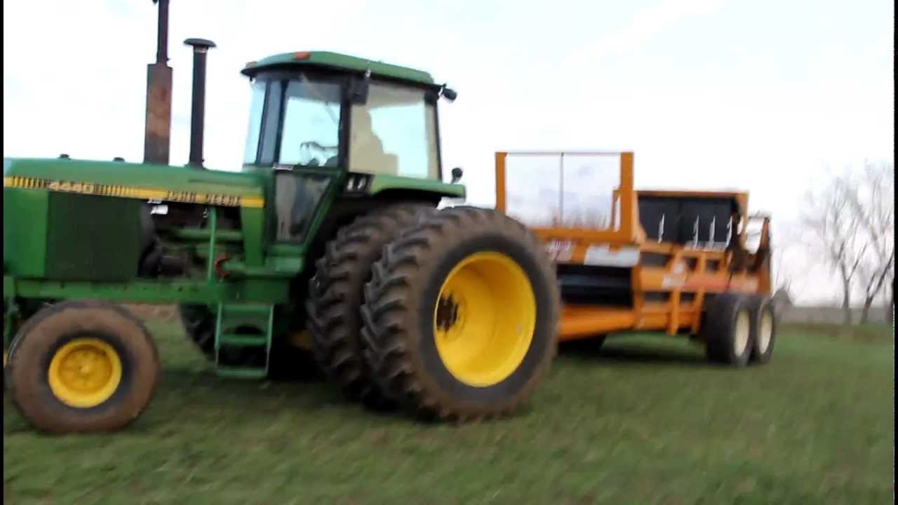 Manure Spreading - John Deere 4440 and Kuhn Knight Spreader