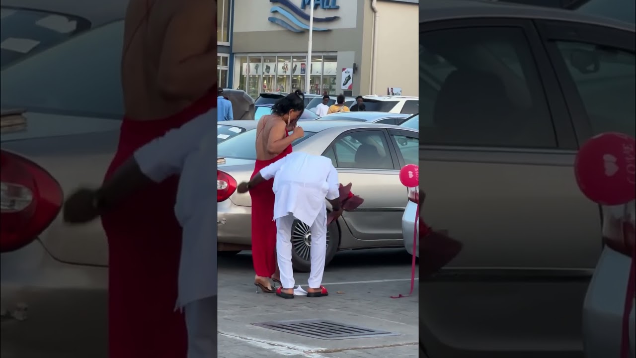 SEE LOVE , she was proposed to with a car….. na woman wey do well we dey buy car give…….
