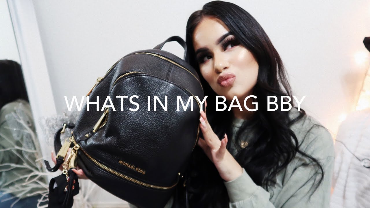 WHAT’S IN MY BAG ♡