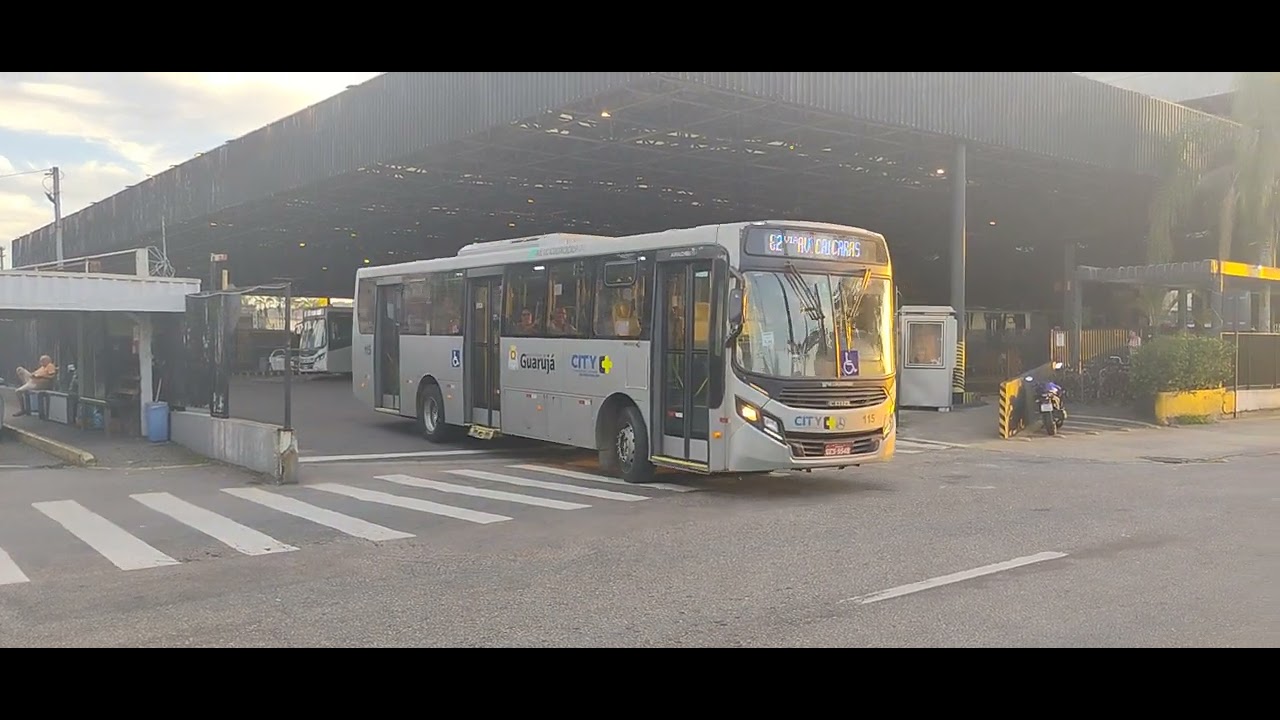 Movimentação de Ônibus no Terminal Ferry Boat - Guarujá/SP #4