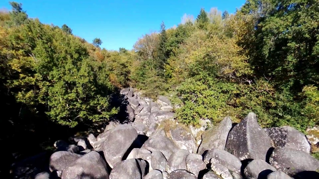 La riviere de rochers du Sidobre - Tarn 81 - Drone Bebop Parrot Footage