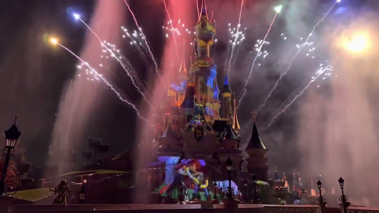 Disneyland Paris Dreams of Christmas (Full Show)