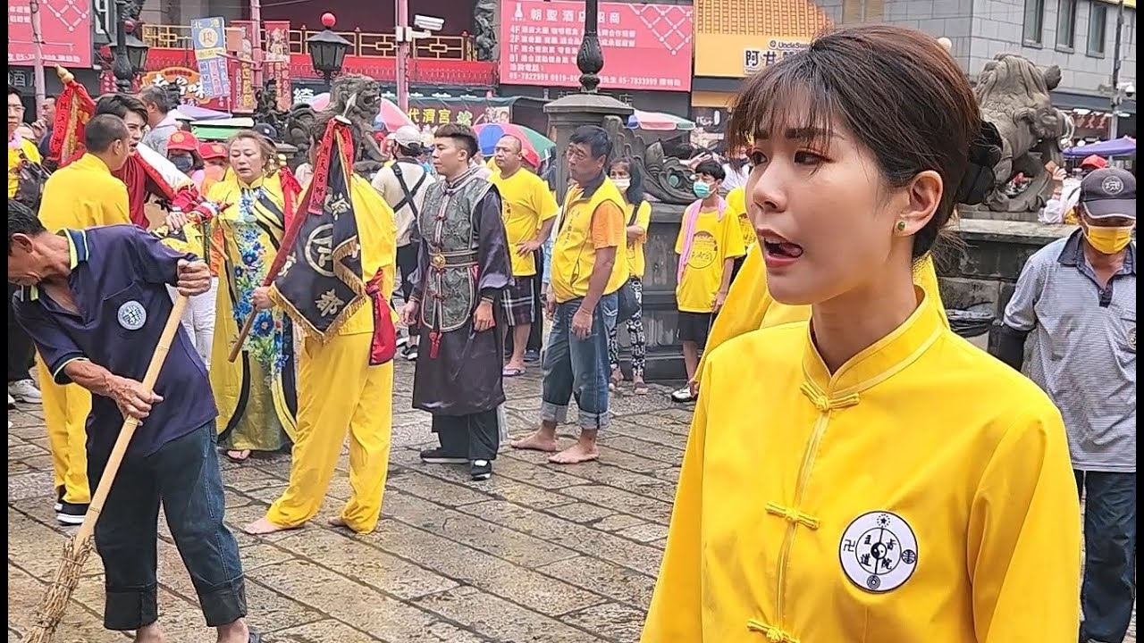 乩身藝人黃新皓 好精彩的回駕 連其他陣頭都來看了😆北源玄都玉京 主旨道院 艋舺金義殿 建童媽  蒞臨 北港朝天宮進香