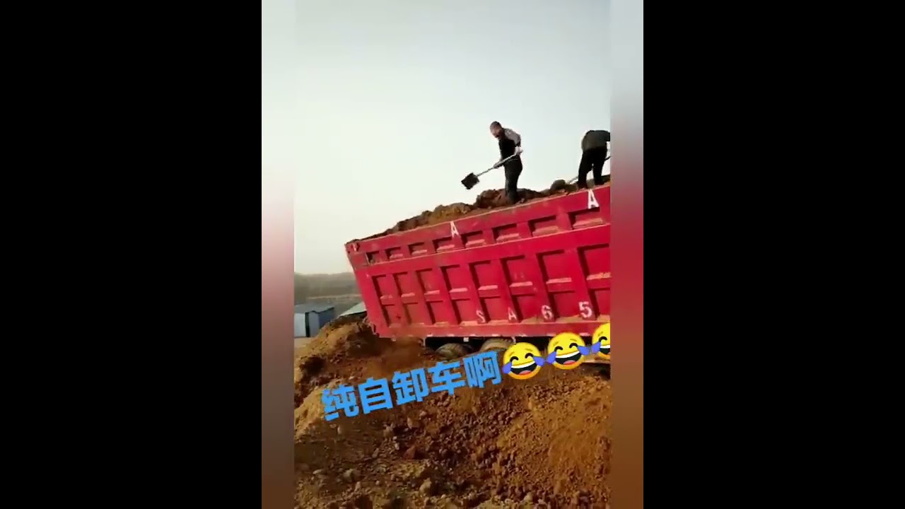 22 Truck fail compilation! 【E5】   Extremely dangerous heavy loaded trucks!