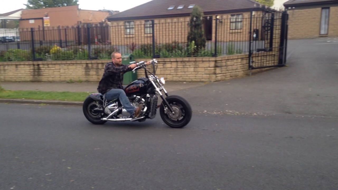 BOBBER YAMAHA VENTURE