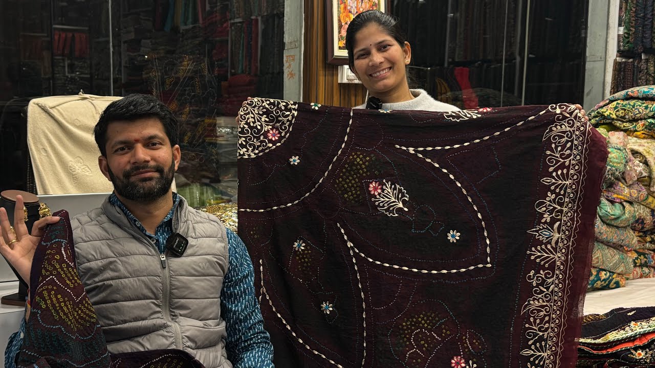 लेने देने वाले ओढ़ने के साथ ये चुनरी देखिए , आपको चौंका देगी 
