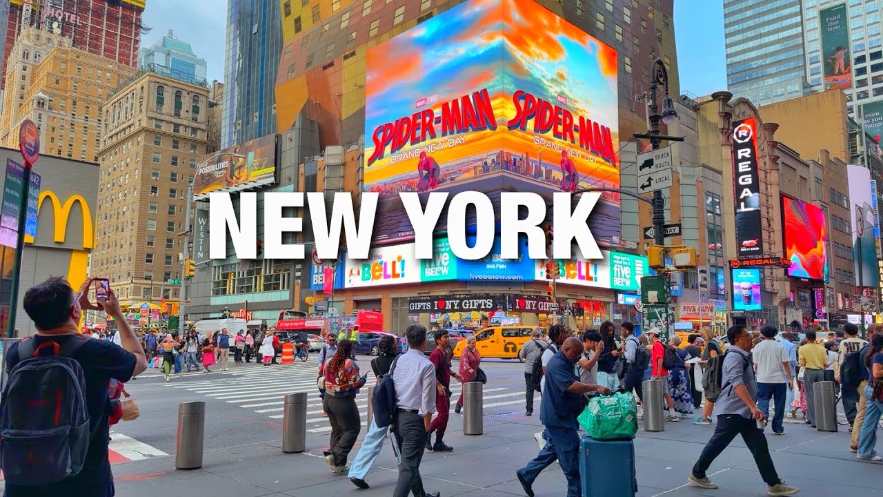New York City LIVE Manhattan on Friday Evening (July 31, 2026)
