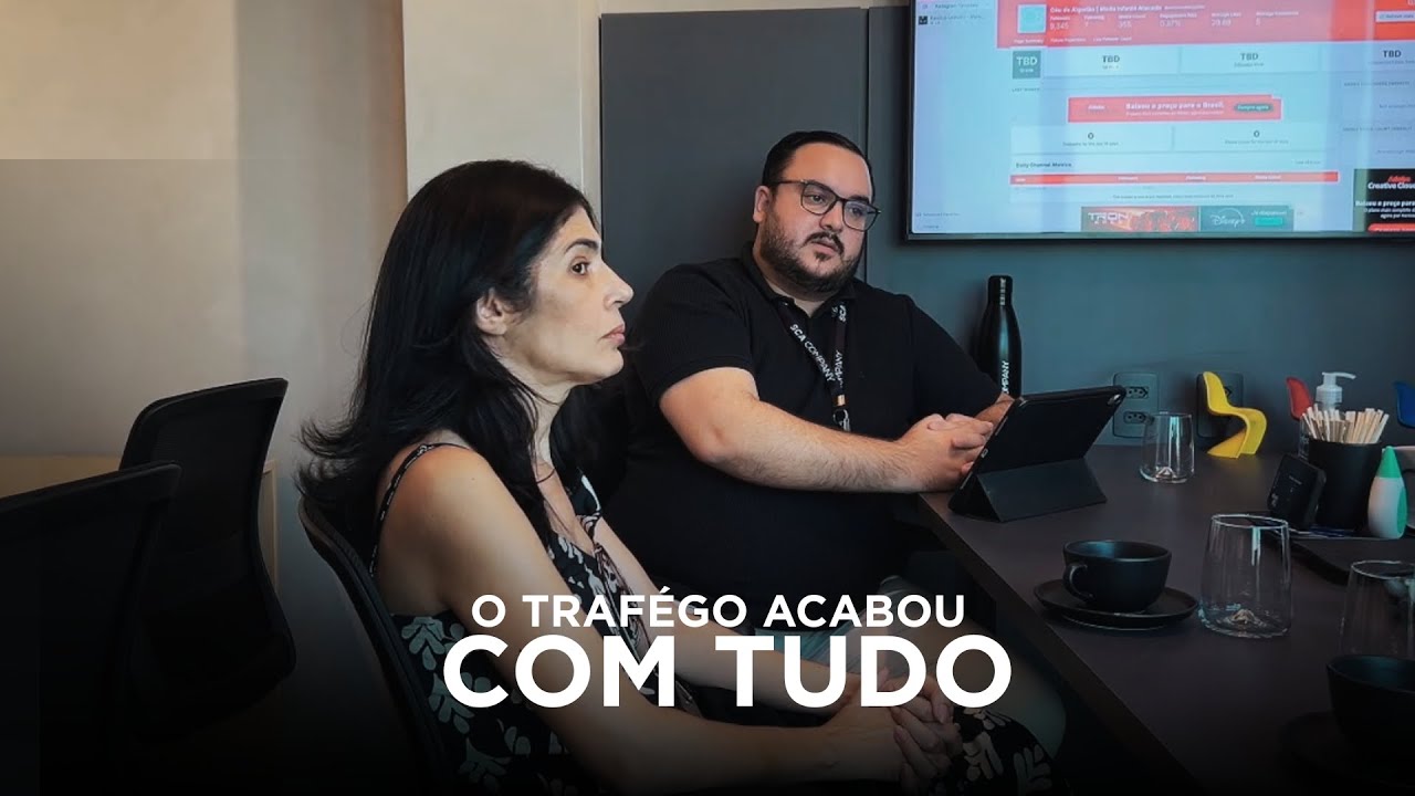 CONSULTORIA DE BRANDING COM A CÉU DE ALGODÃO
