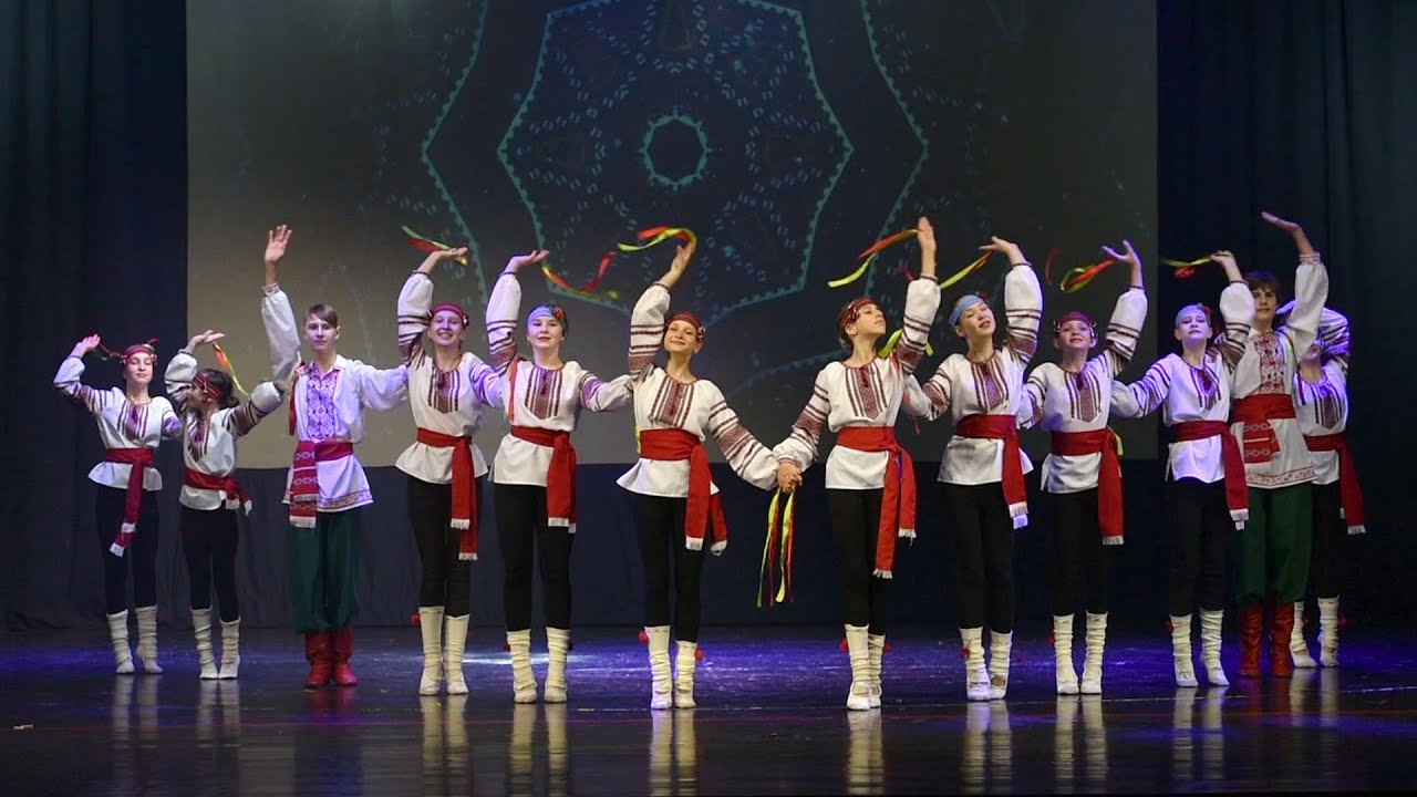 Соловей - Зразковий аматорський ансамбль танцю «Десняночка»