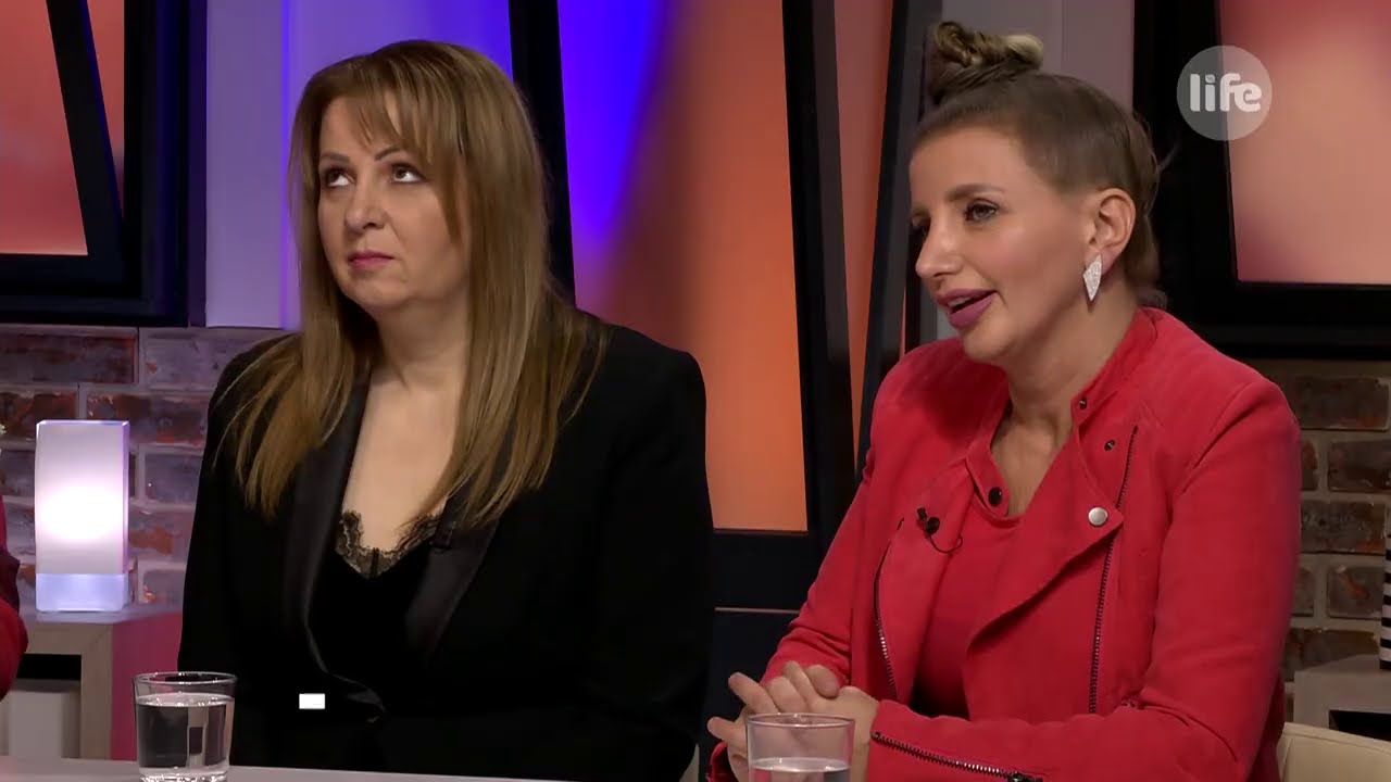Volt, hogy Miss Bee takarítással kereste meg a kenyérre valót