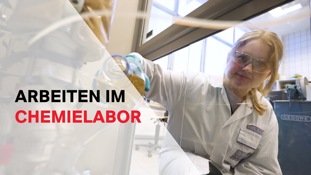 Arbeiten im Chemielabor bei LANXESS-Tochter Saltigo