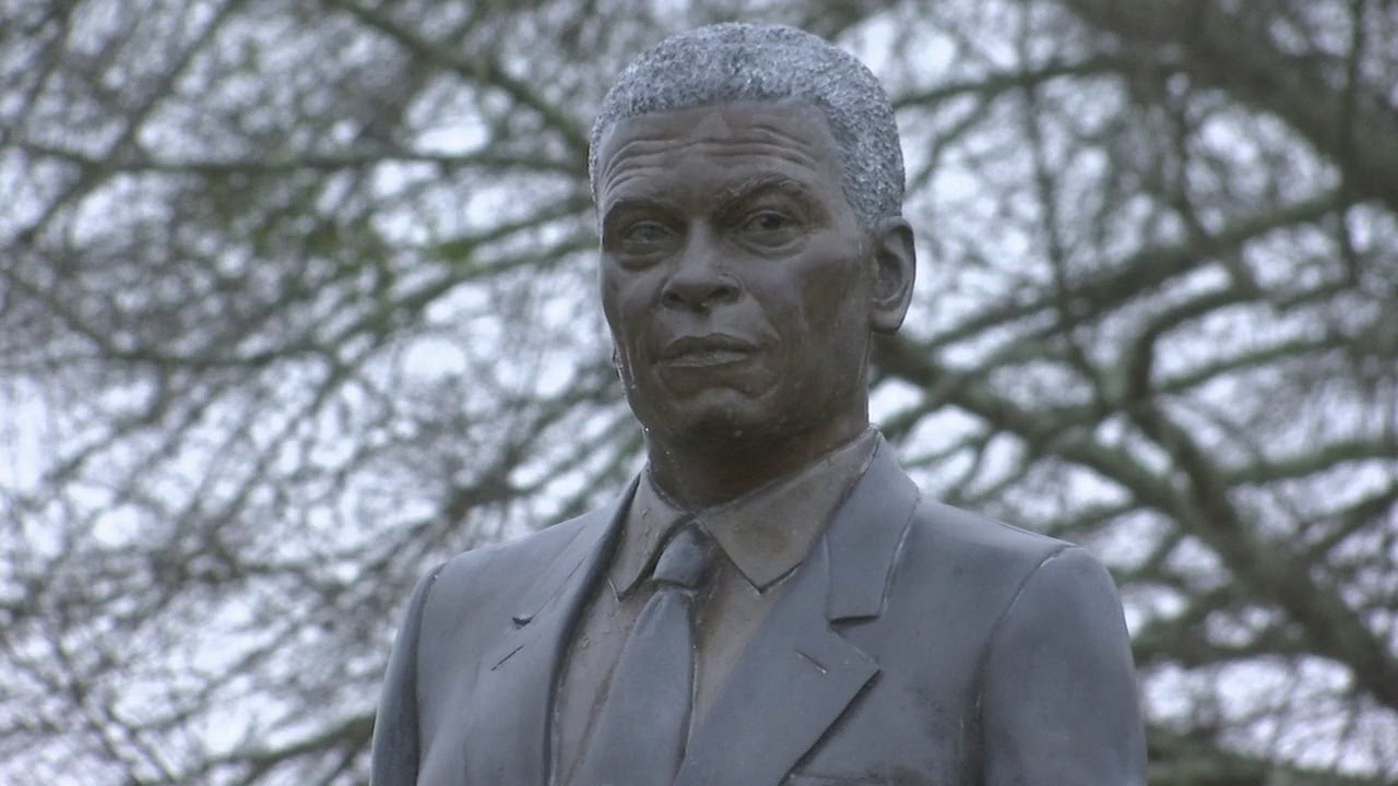 Greenwood District 50 board to vote on renaming school after Dr. Benjamin E Mays