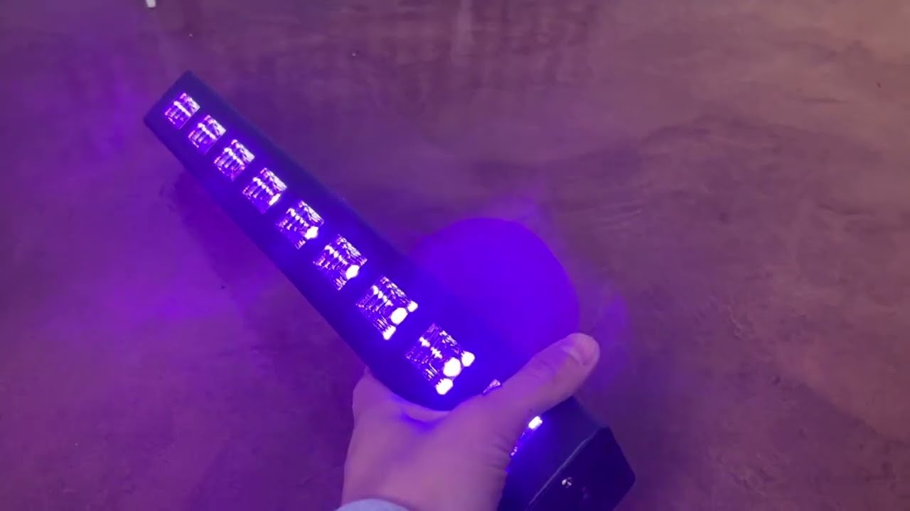Gohyo 9 LED Black Light Showcase